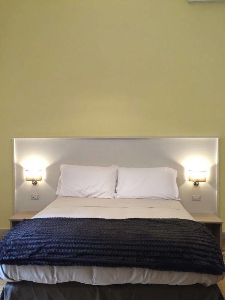 Napoli Milionaria B&B Buitenkant foto
